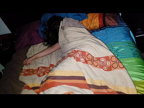 ❤️ Stiefzoon die zijn jonge stiefmoeder berispt terwijl ze slaapt. ☑ Anal video at us